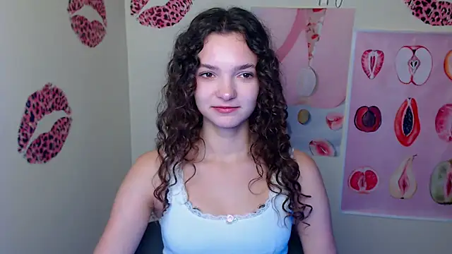 Snapshot of _SusieSu_ chatting on 09-28-25, 06:19 SusieSu online show from 09-28-25, 06:19