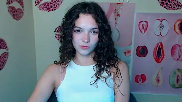 Snapshot of _SusieSu_ chatting on 10-17-25, 12:30 SusieSu online show from 10-17-25, 12:30