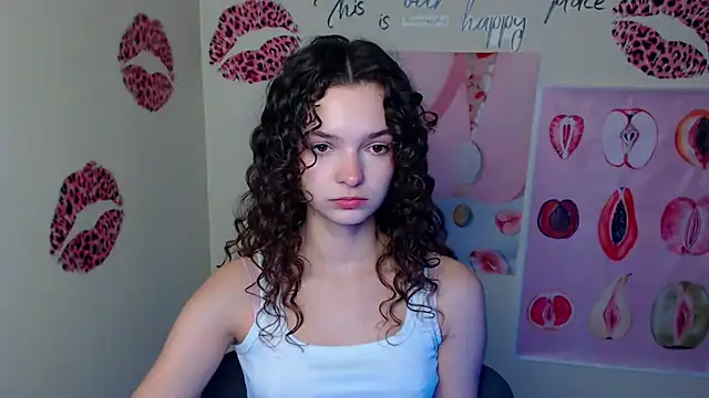 Snapshot of _SusieSu_ chatting on 12-04-25, 12:58 SusieSu online show from 12-04-25, 12:58