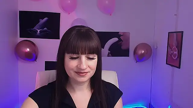 Snapshot of Violla_My chatting on 02-13-25, 09:51 Violla My online show from 02-13-25, 09:51