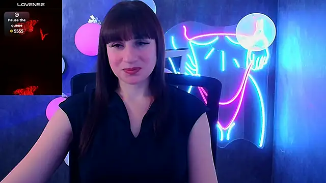 Snapshot of Violla_My chatting on 02-18-25, 09:54 Violla My online show from 02-18-25, 09:54