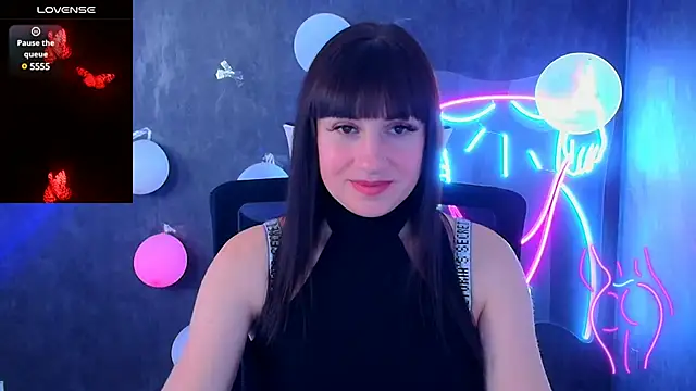 Snapshot of Violla_My chatting on 02-26-25, 10:15 Violla My online show from 02-26-25, 10:15