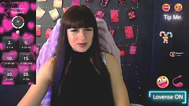 Snapshot of Violla_My chatting on 10-19-25, 06:03 Violla My online show from 10-19-25, 06:03