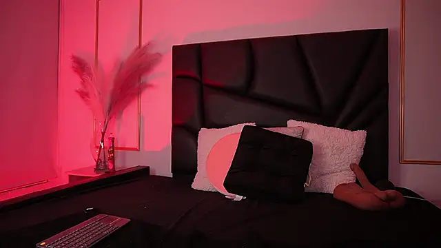 Tiffany sander online show from 12-16-25, 03:00