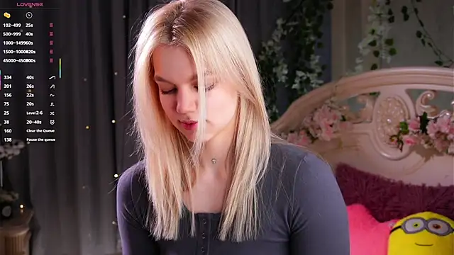 EdlinAlliston online show from 04-23-26, 03:47