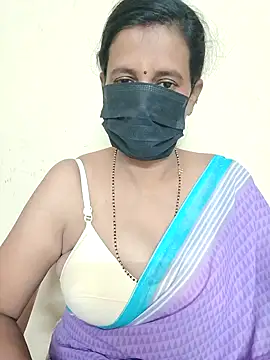 Snapshot of akshara_22 chatting on 12-15-24, 08:52 akshara 22 online show from 12-15-24, 08:52