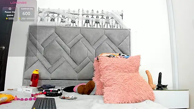 alicee 18 online show from 09-29-25, 01:49