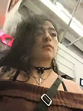 Lila Desiree online show from 05-27-26, 01:57