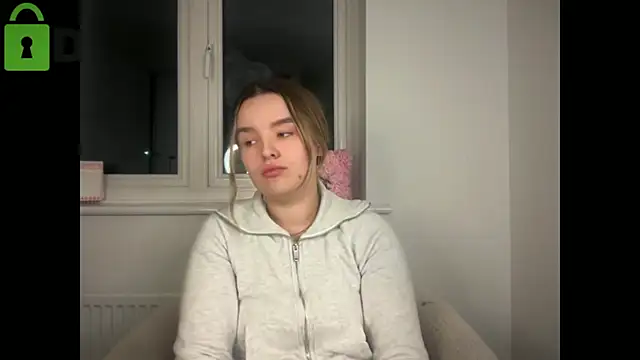 maisiesmithx online show from 02-02-26, 11:25