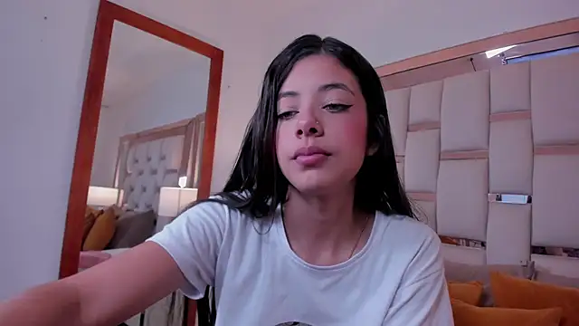 Snapshot of coraltaylor chatting on 12-05-24, 10:56 coraltaylor online show from 12-05-24, 10:56