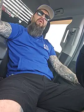 Beardedtattood online show from 07-06-26, 12:02