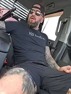 Beardedtattood online show from 07-25-26, 12:03