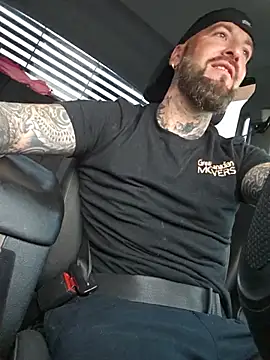 Beardedtattood online show from 07-27-26, 10:44