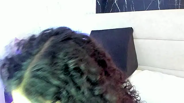 Reginavegaa online show from 05-08-26, 04:07