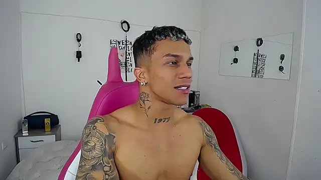 Leonard Price online show from 11-13-25, 02:21