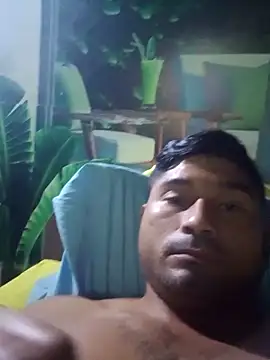 Snapshot of Diogo100 chatting on 10-31-25, 09:54 Diogo100 online show from 10-31-25, 09:54