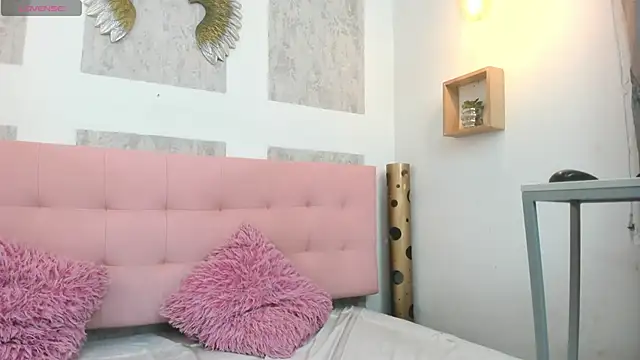 zhamira 21 online show from 11-27-25, 09:39