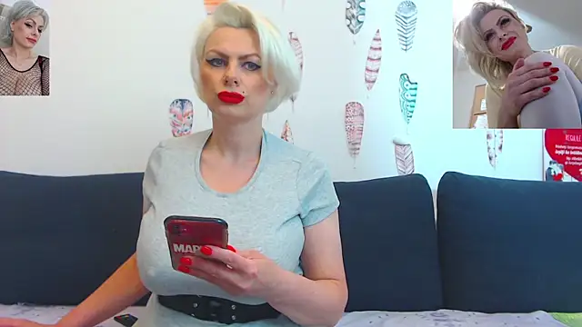 ForeverBarbie  online show from 06-20-26, 12:03