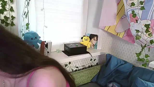 Snapshot of Mila_starx chatting on 12-05-24, 07:05 Mila starx online show from 12-05-24, 07:05