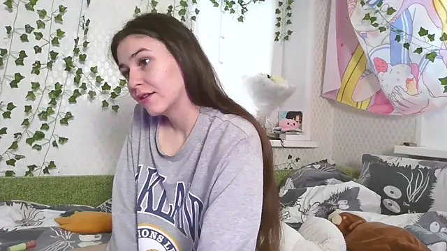 Snapshot of Mila_starx chatting on 12-22-24, 06:39 Mila starx online show from 12-22-24, 06:39