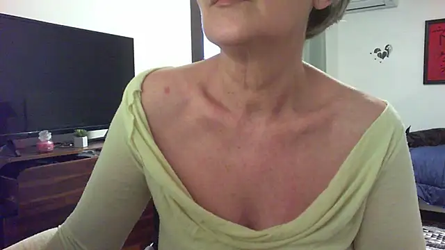   Angel78   online show from 04-09-26, 01:16