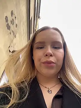 mur girl online show from 05-31-26, 12:23
