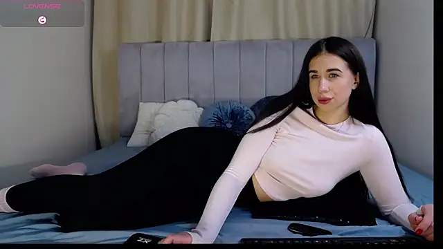 Erikka   online show from 02-06-26, 02:20