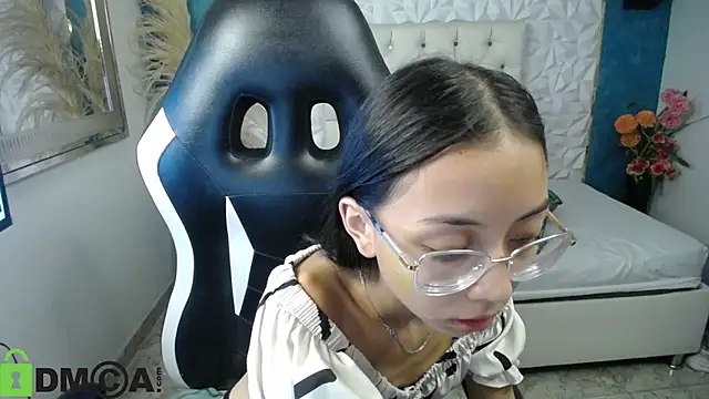 Snapshot of NathaliaSweet_11 chatting on 03-15-25, 05:04 NathaliaSweet 11 online show from 03-15-25, 05:04
