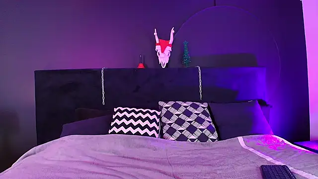 Aylen darkmoor online show from 01-10-26, 07:48