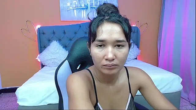 Snapshot of aliceroma chatting on 01-24-25, 02:41 aliceroma online show from 01-24-25, 02:41