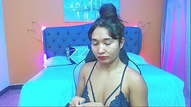 Snapshot of aliceroma chatting on 02-26-25, 03:08 aliceroma online show from 02-26-25, 03:08