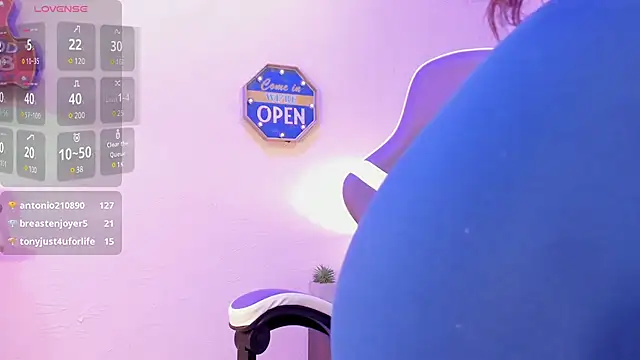 lupeebony online show from 01-18-25, 07:26