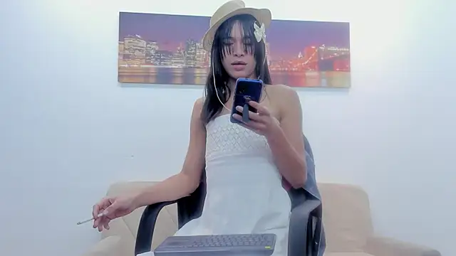 Snapshot of karla_bertulucci chatting on 03-20-25, 11:02 karla bertulucci online show from 03-20-25, 11:02