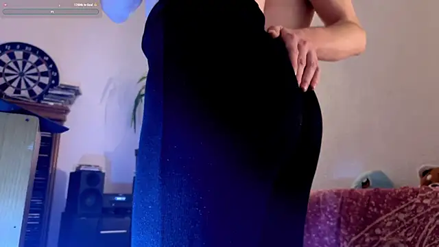 Snapshot of Anna_nnaaa chatting on 09-10-25, 11:05 Anna nnaaa online show from 09-10-25, 11:05