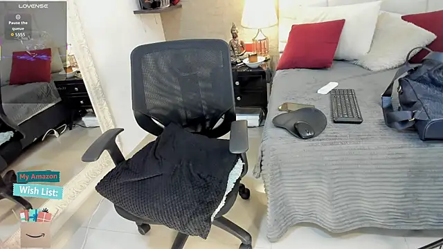 Mariana c1 online show from 05-27-26, 02:03