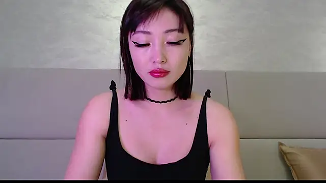 MiaRie online show from 11-28-25, 04:15