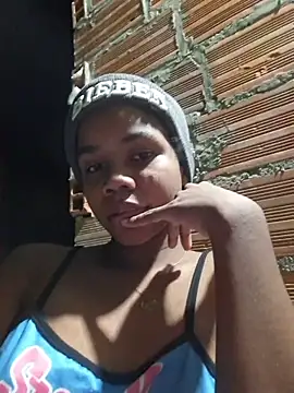 Snapshot of Luciia_cute chatting on 03-31-26, 03:08 Luciia cute online show from 03-31-26, 03:08