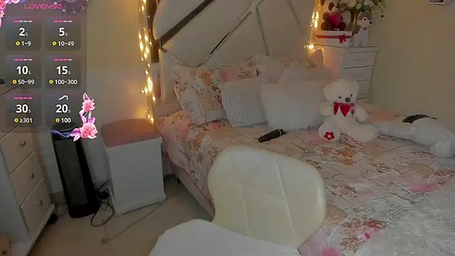 roxannkanneth   online show from 03-12-25, 01:47