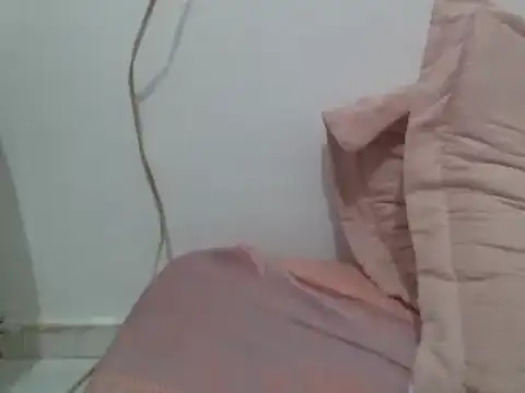 Snapshot of samanta0033 chatting on 12-29-24, 11:18 samanta0033 online show from 12-29-24, 11:18