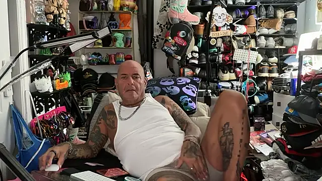 joeytatts66 online show from 07-06-26, 02:19