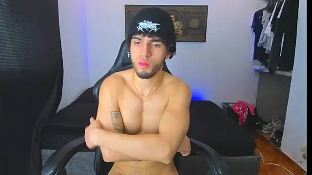 daddy jhons online show from 11-10-25, 04:17