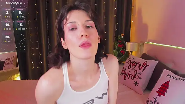 Snapshot of Kolette_Gray chatting on 01-04-25, 03:39 Kolette Gray online show from 01-04-25, 03:39