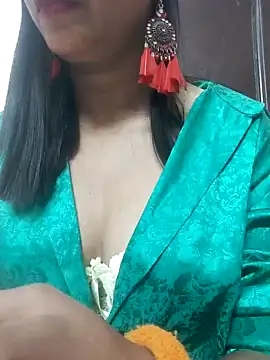 Snapshot of The_brutegodddess chatting on 12-10-24, 04:56 The brutegodddess online show from 12-10-24, 04:56