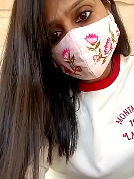 Snapshot of The_brutegodddess chatting on 02-14-25, 06:45 The brutegodddess online show from 02-14-25, 06:45