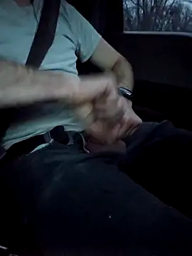 Snapshot of Spunwhiteboy1992 chatting on 11-24-25, 10:20 Spunwhiteboy1992 online show from 11-24-25, 10:20