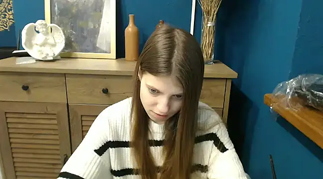 Snapshot of felicity_gold chatting on 12-16-24, 07:26 felicity gold online show from 12-16-24, 07:26