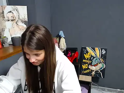 Snapshot of felicity_gold chatting on 10-09-25, 06:11 felicity gold online show from 10-09-25, 06:11