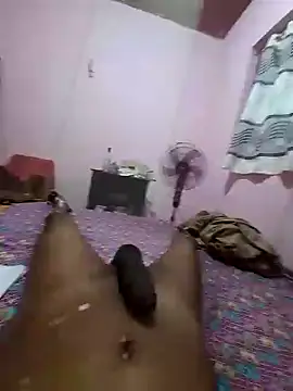 Snapshot of Pathirajasenerath chatting on 01-01-25, 11:40 Pathirajasenerath online show from 01-01-25, 11:40