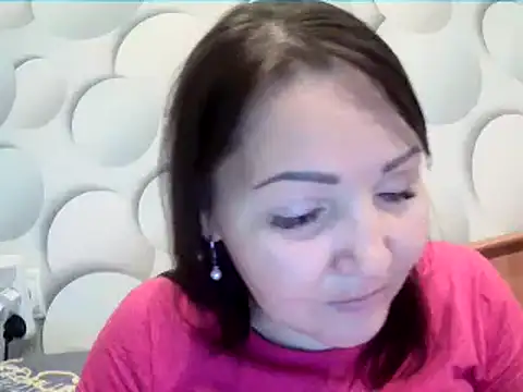 ClaireSunset online show from 04-17-26, 05:38