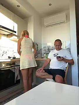 DonorDi online show from 09-21-25, 03:13